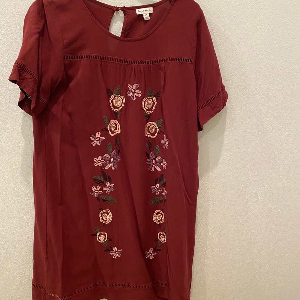 Love Fire. Burgundy dress with floral print. Size S